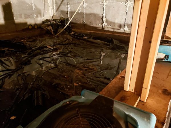 Crawlspace Water Cleanup in Lapeer